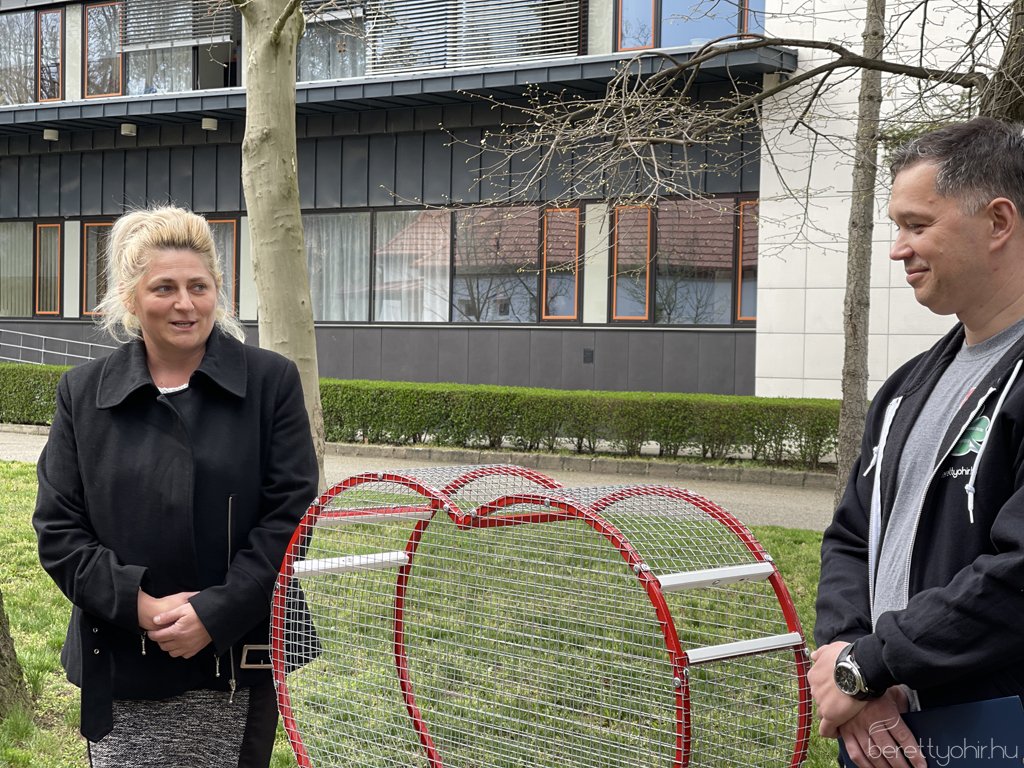 Kupakgyűjtő szívet avattak 05